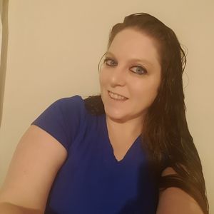 Meet your Posher, Lena